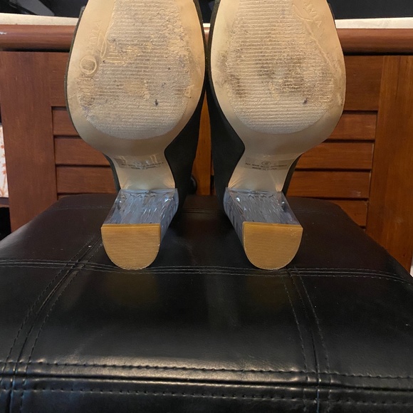 Heeled Boots - Picture 4 of 4